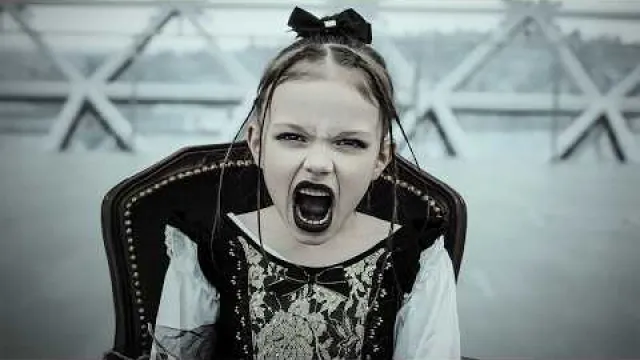 Black Spikes - AUREA