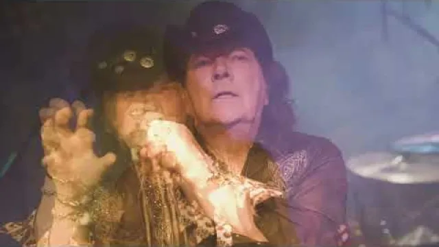 WEAPON - Ain´t No Preacher