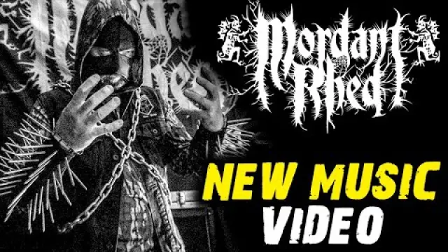 I K***** 3 People with a Crowbar