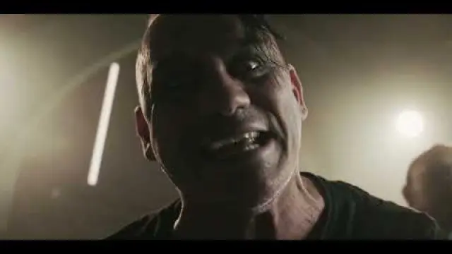 Herzlinie (feat. René Anlauff/Heldmaschine)